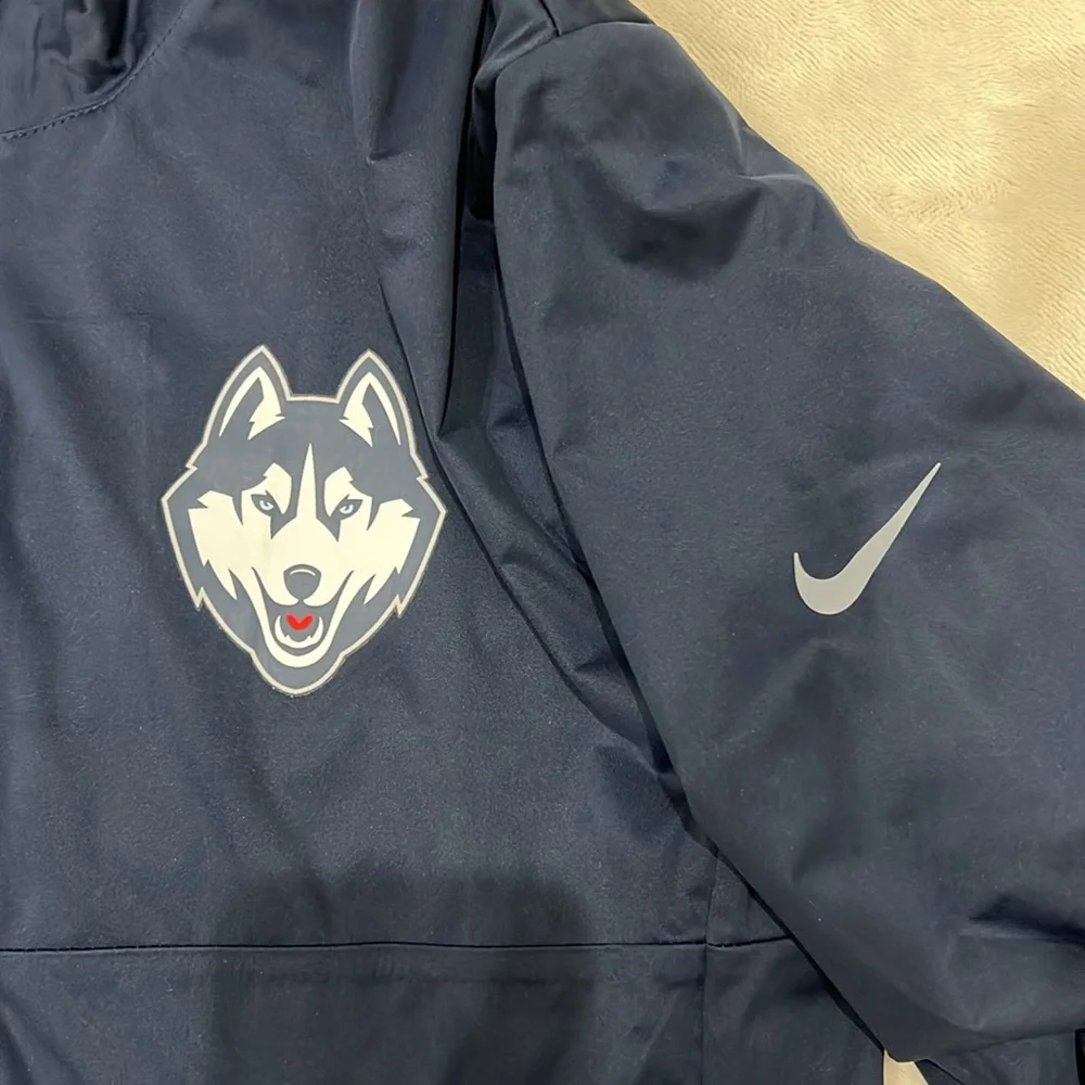 Nike storm fit